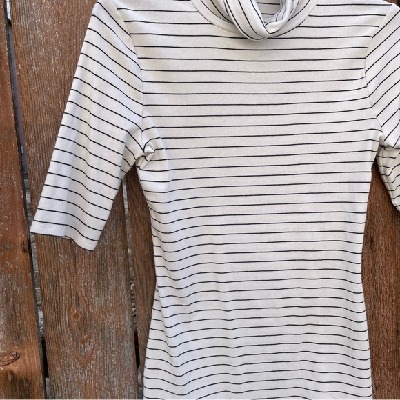 A NEW DAY Women’s White Black Stripe Elbow Sleeve Turtleneck Shirt Size Large - Picture 6 of 12